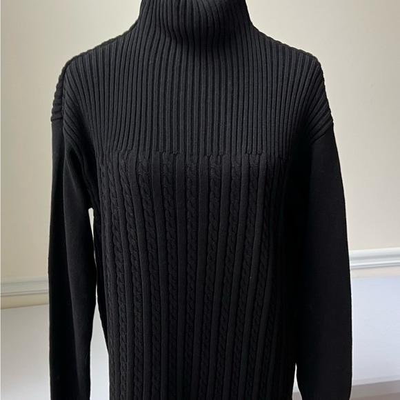💯 percent cotton mock turtle neck. Mock neck. - Picture 7 of 12